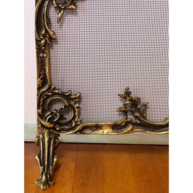 French Louis XVI Style Brass Fireplace Screen With Aged Patina Finish, 20th Century For Sale - Image 10 of 16