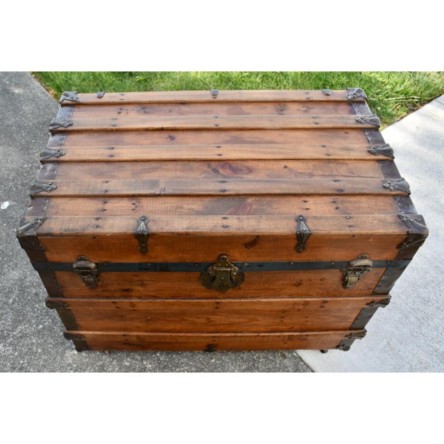 Brown Antique Edwardian Style Pine & Metal Steamer Trunk For Sale - Image 8 of 14