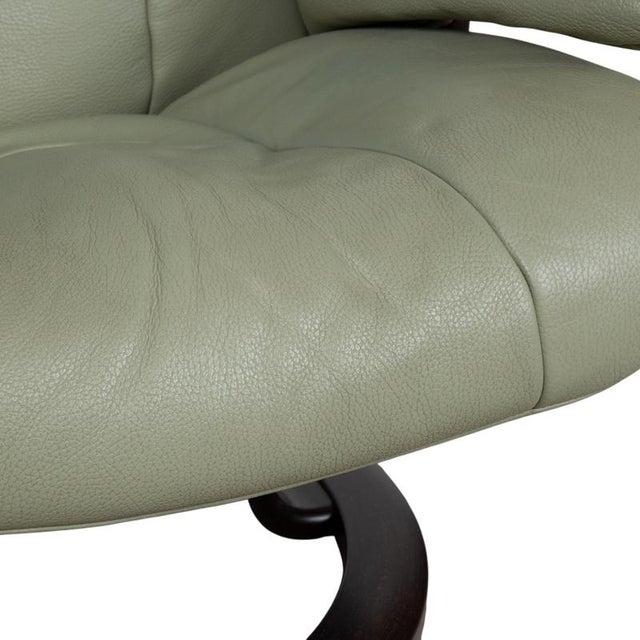 Mayfair Leather Recliner Green Sage with Ottoman from Stressless For Sale - Image 9 of 18