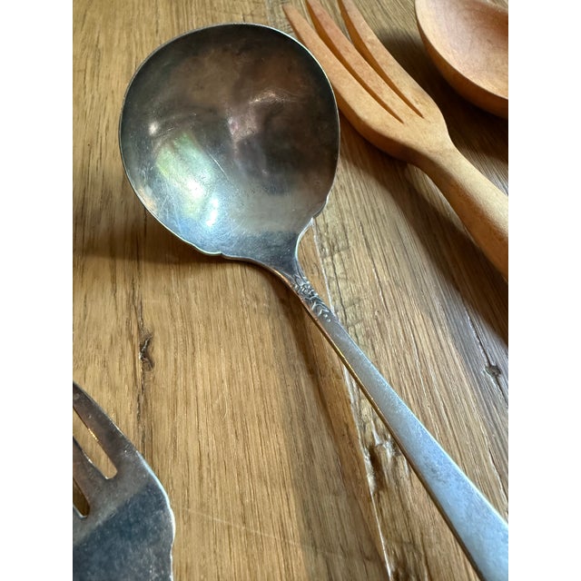 1950s 1950s Silver-Plate Serving Utensils Oneida Prestige Distinction 1951 Set of 5 For Sale - Image 5 of 12