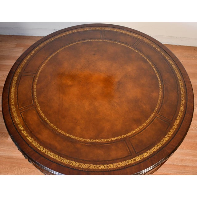 1930s English Chippendale Mahogany & Leather Top Round Center Table / Hall Table For Sale - Image 12 of 15