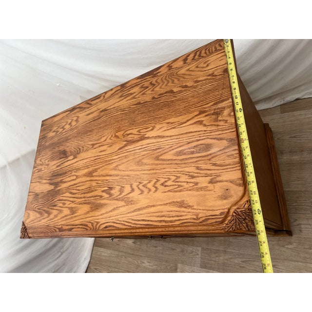 1990s Oakwood Interiors Lowboy Dresser Chest Four Cedar Drawers Cabinet Locking For Sale - Image 11 of 14