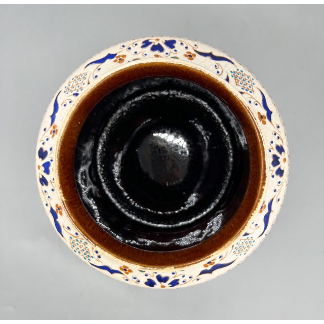 Cantagalli Vintage Arauco Antiqua Chile Hand-Painted Crackle Glaze Pottery Vessel / Vase – Folk Floral Motif For Sale - Image 4 of 12