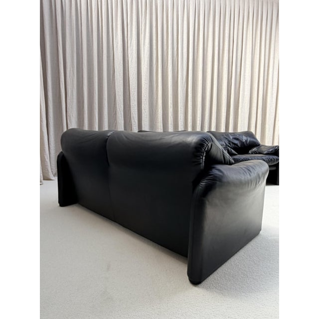 Early Edition Maralunga Sofa and Lounge Chairs by Vico Magistretti for Cassina, Italy, 1970s, Set of 3 For Sale - Image 6 of 13