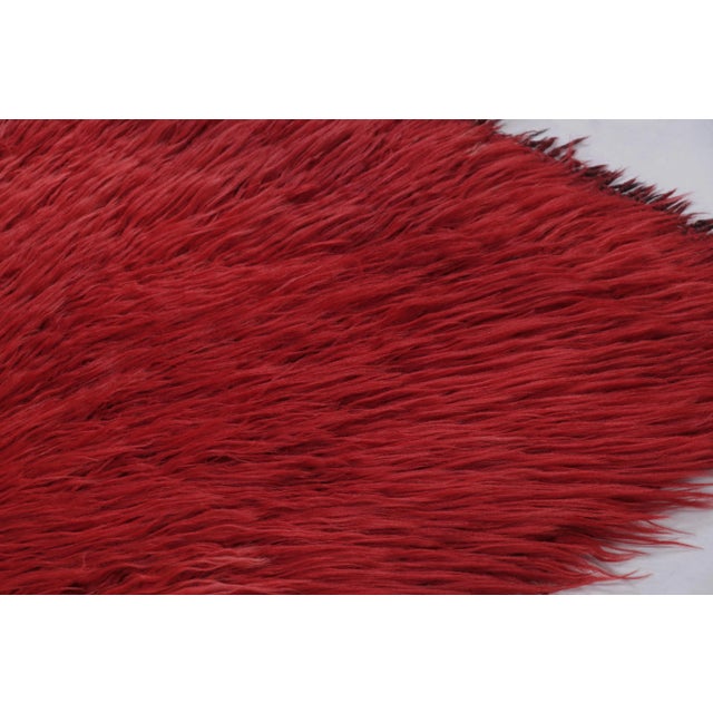 Traditional Vintage Turkish Tulu Rug, Warm Red Wool With Soft Pile - Rug & Kilim For Sale - Image 3 of 7