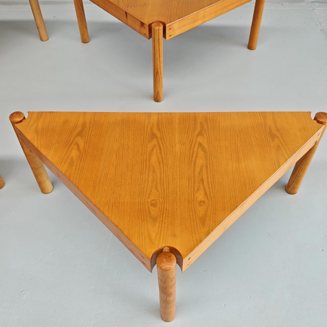 Vintage Enolinea Modular Triangular Tables in Light Wood, 1980s, Set of 4 For Sale - Image 8 of 18