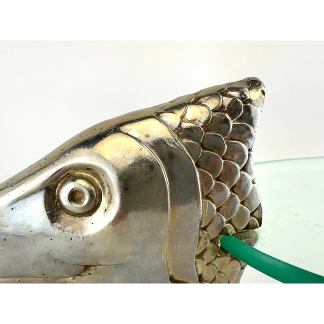 1980s 1980s Modern Coastal Glass Serving Piece With Cast Aluminum Fish For Sale - Image 5 of 15