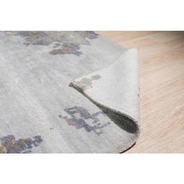 Wood 8x10 Gray Hand-Knotted Wool Bamboo Silk Distressed Damask Abstract Carpet Rug For Sale - Image 7 of 7