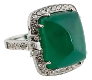 Natural Zambian caboshan Emerald diamond ring in 18k gold