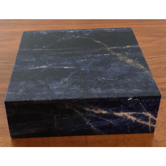 Mid 20th Century Vintage Lapis Lazuli Semi Precious Stone Box With Hinged Lid White Marble or Alabaster Interior. For Sale - Image 5 of 8