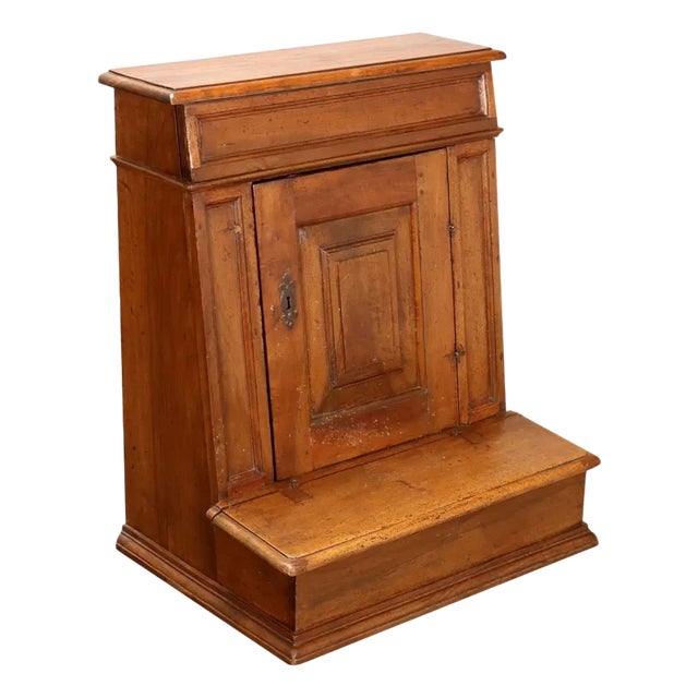 Kneeler in Walnut and Poplar For Sale