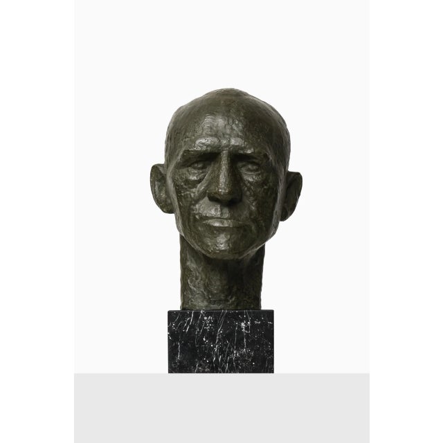 Sculpture of General Harald Petri For Sale - Image 8 of 9