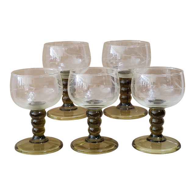 1970s Roemer Austrian Small Cordial Wine Glasses With Etched Grape Leaf Design Green Stem- Set of 5 For Sale