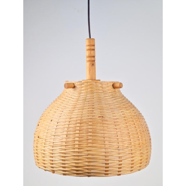 Wood Scandinavian Wicker Rattan and Pine Hanging Lamp, 1960s For Sale - Image 7 of 9