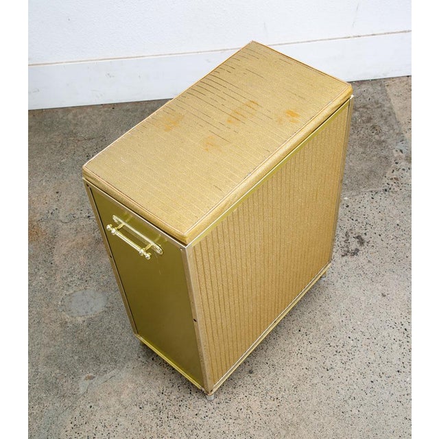 Mid Century Modern Laundry Basket Metal Caddy Gold Vintage MCM Lift Top Bright For Sale - Image 9 of 10