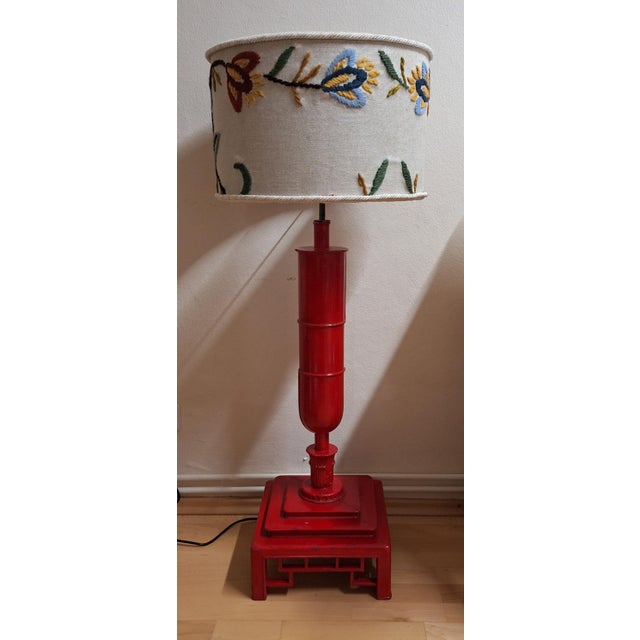 Large Vintage Japanese Table Lamp with Red Lacquered Spruce Wood Base and Handmade Wool Shade from Lamplove, 1950s, in...