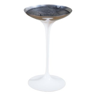 White Tulip Standing Ashtray by Eero Saarinen for Knoll International, 1970s For Sale