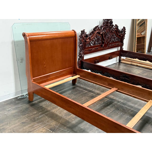 Traditional Twin Size Circa 1997 Bombay Co. Sleigh Bed Frame For Sale - Image 3 of 12