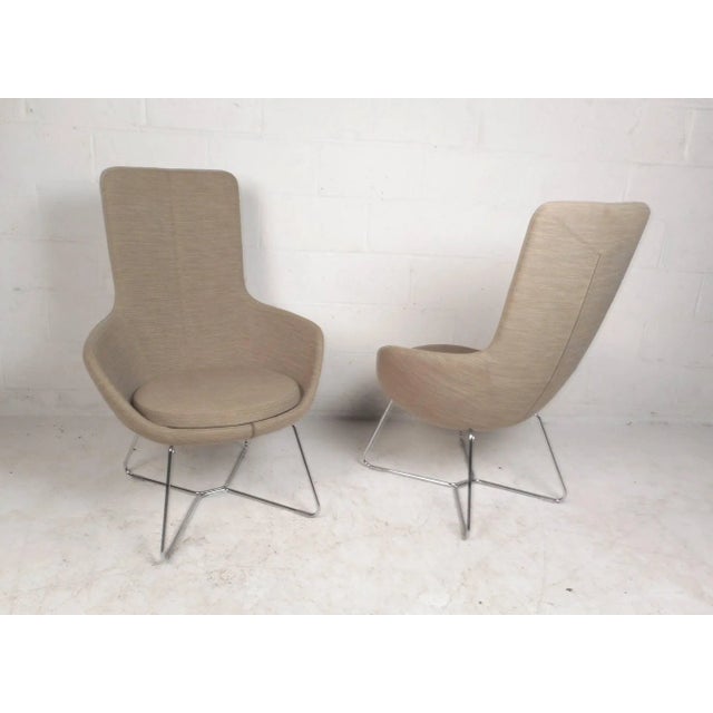 Mid 20th Century Pair of Mid-Century Style High back Lounge Chairs - 2 Pieces For Sale In New York - Image 6 of 8