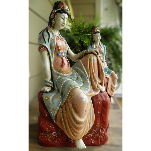 Mid 20th Century Rare Pair of Quan-Yin Buddhist Bodhisattvas of Compassion Porcelain Statues For Sale - Image 5 of 18