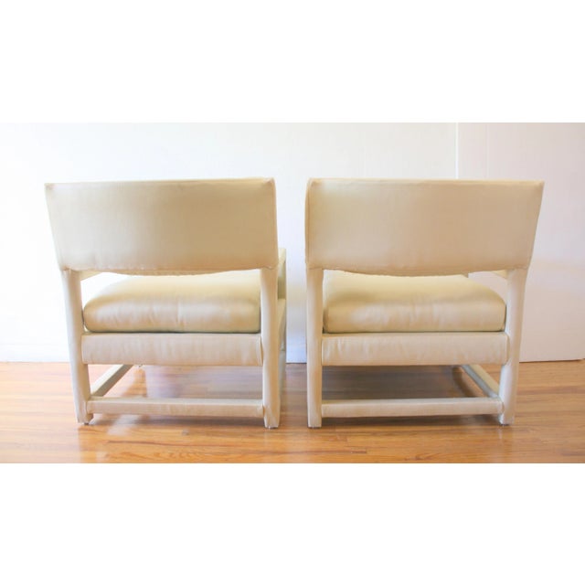 Mid-Century Modern Mid Century Modern Pair of Milo Baughman Style Parsons Chairs for John Stuart For Sale - Image 3 of 7