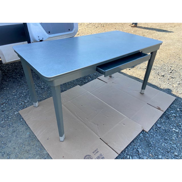 Raymond Loewy 1950s Raymond Loewy Metal MCM for the General Fireproofing Company Tanker Desk Table For Sale - Image 4 of 18