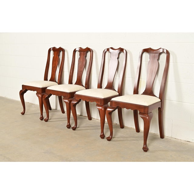 Henkel Harris Henkel Harris Queen Anne Solid Cherry Wood Dining Chairs, Set of Four For Sale - Image 4 of 13