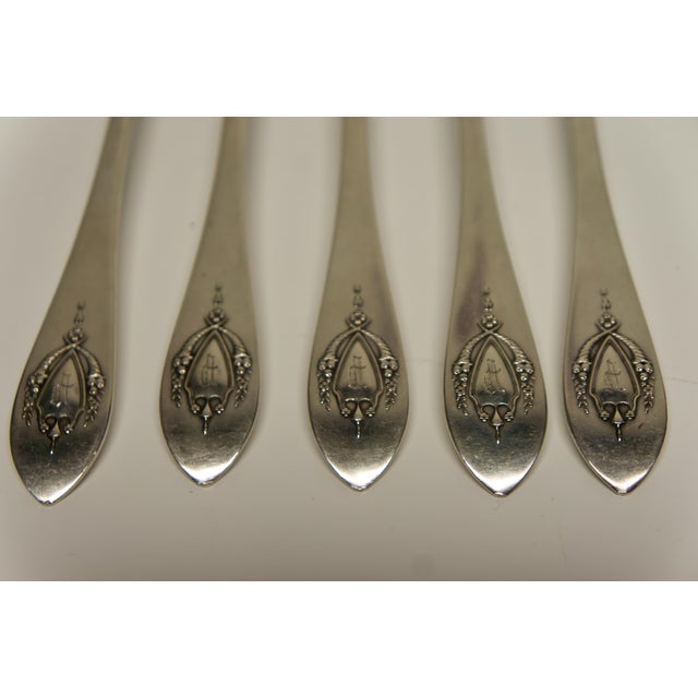 RLB Lunt Silversmiths Sterling Silver Set of 5 Knives & 5 Forks For Sale - Image 10 of 10
