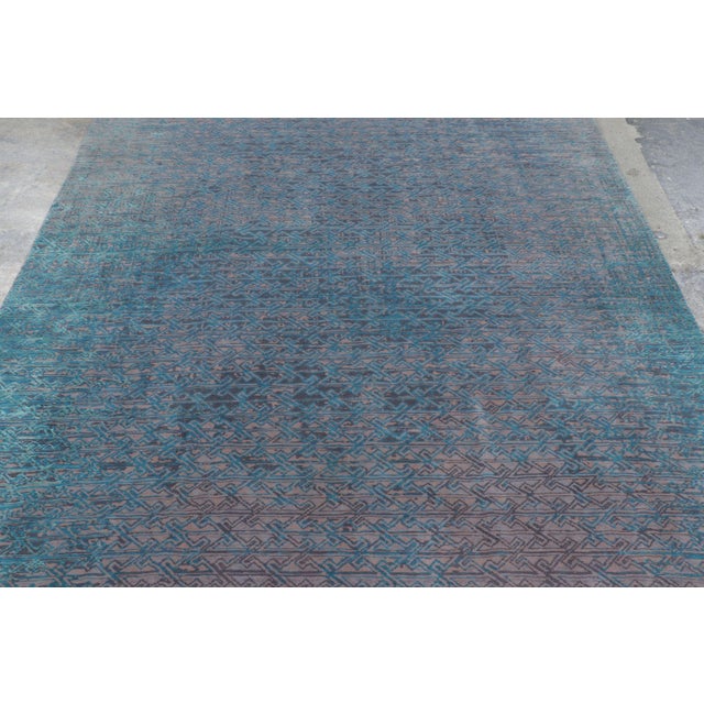 Traditional Rug & Kilim’s Distressed Contemporary Rug With Greek Key Lattice in Blue Hues For Sale - Image 3 of 10