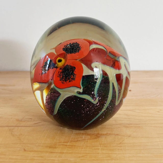 Vintage Mouth Blown Glass Paper Weight With Red Flowers by Robert Eickholt Measure approx: 4H x 3.5D Please visit my other...