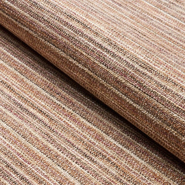A colorful, variegated weave of mélange yarns gives Formentera Performance a soft, tonal look. This versatile, hardwearing...