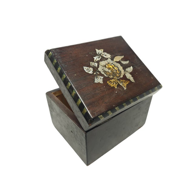 German Art Nouveau Box with Marquetry, 1900s For Sale - Image 4 of 18