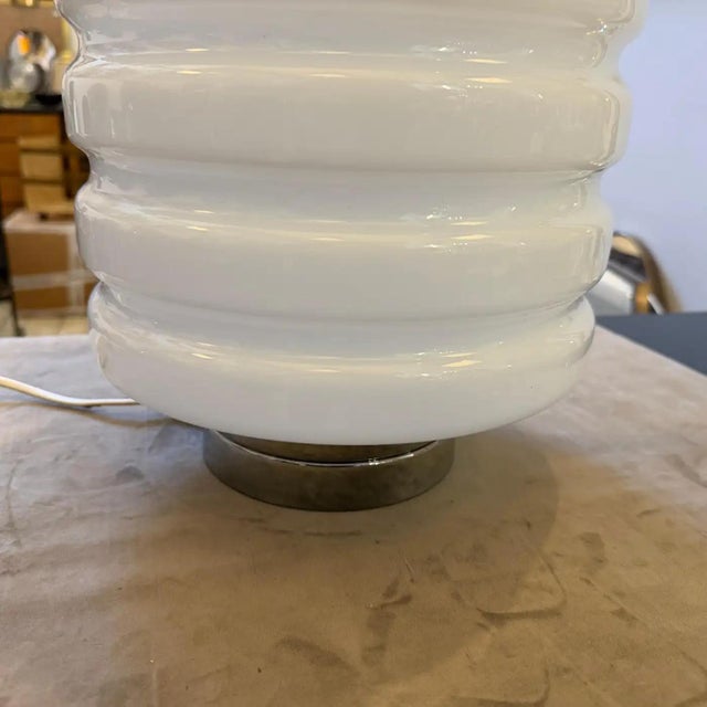 1990s Space Age Chromed Metal and White Glass Italian Round Table Lamp For Sale - Image 12 of 15