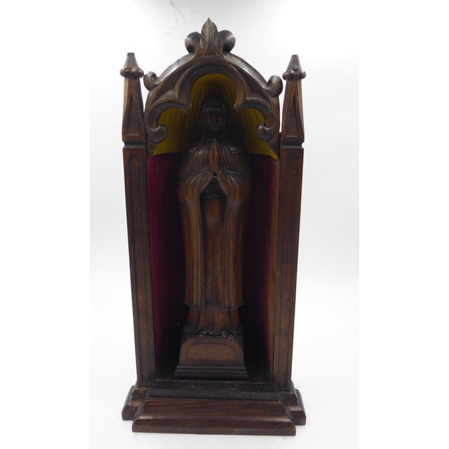 Seltener und gut erhaltener, gotischer Kunstschrein zum Aufstellen. Dieser hübsche und dekorative, gotische Wandschrein...