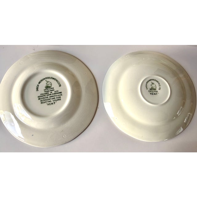 Mid-Century Modern 1960s Mid-Century Modern Enoch Wedgwood Tunstall Kent Dinnerware Set- 40 Pieces For Sale - Image 3 of 12