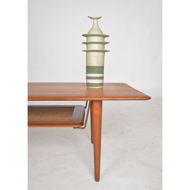 Abstract Studio Pottery Stoneware Pagoda Pot by Alan Ashpool, England, 1970s For Sale - Image 6 of 14