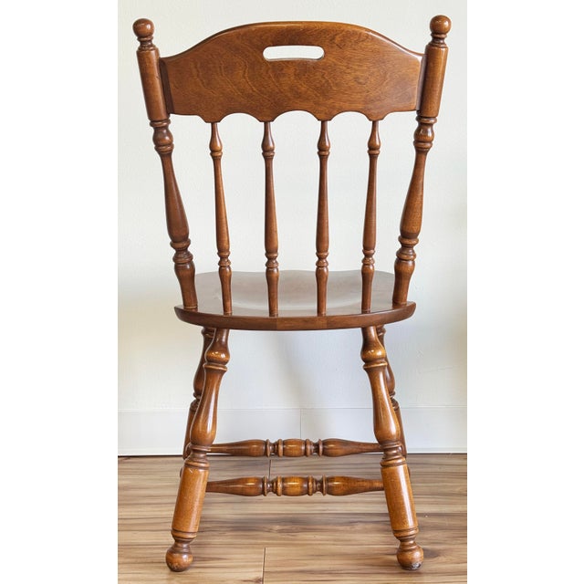 Vintage Ethan Allen Carved Maple and Birch Colonial Arrowback Dining Chairs, Set of 4 For Sale In Kansas City - Image 6 of 10