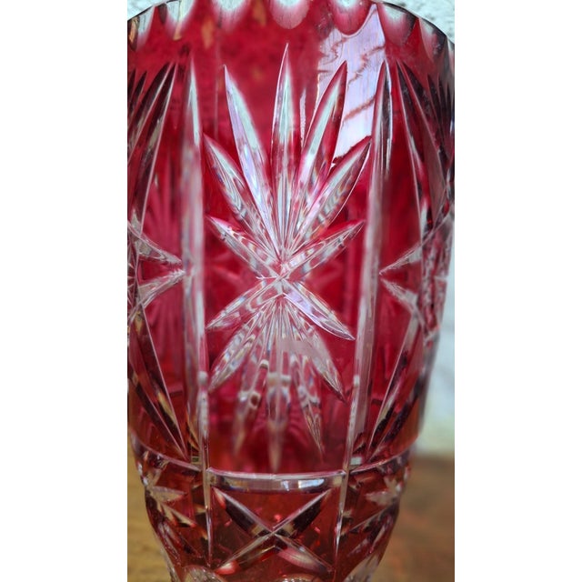 Large Cut Crystal Vase with Ruby ​​Red Overlay, Central Europe, 1950s For Sale - Image 6 of 10