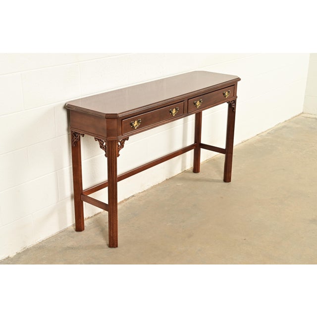 Baker Furniture Company Chippendale Carved Banded Mahogany Console Table by Craftique For Sale - Image 4 of 16