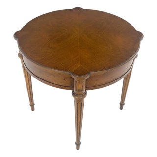 Heritage Henredon Round Fruitwood Lamp Side Table on Tapered Legs MINT For Sale