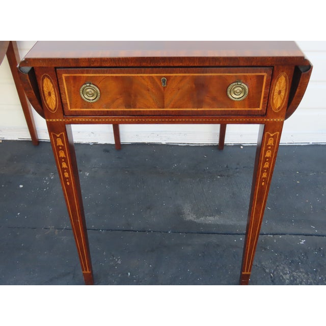 Wellington Hall Mahogany Inlay Drop Leaf Mahogany Side End Tables a Pair 6567 For Sale - Image 13 of 17