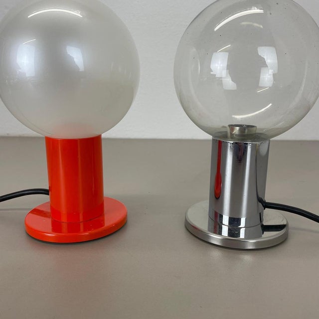 Set of Table Light Glass Bulb attributed to Motoko Ishi for Staff Lights, 1970s, Set of 2 For Sale - Image 9 of 18