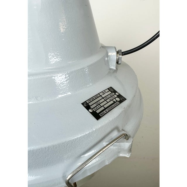 Industrial Grey Cast Aluminium Pendant Lamp from Elektrosvit, 1980s For Sale - Image 13 of 18