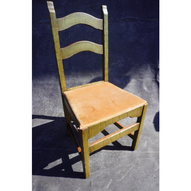 Spanish Early 20th Century Monterey Classic Green Decorated Chair For Sale - Image 3 of 7