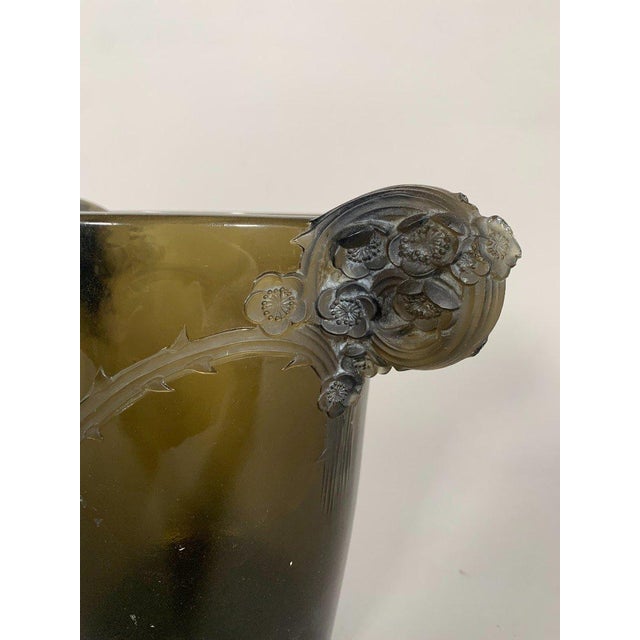 Olive René Lalique (1860-1940) "Chamarande" Vase (1926) Art Deco, 20th Century For Sale - Image 8 of 10