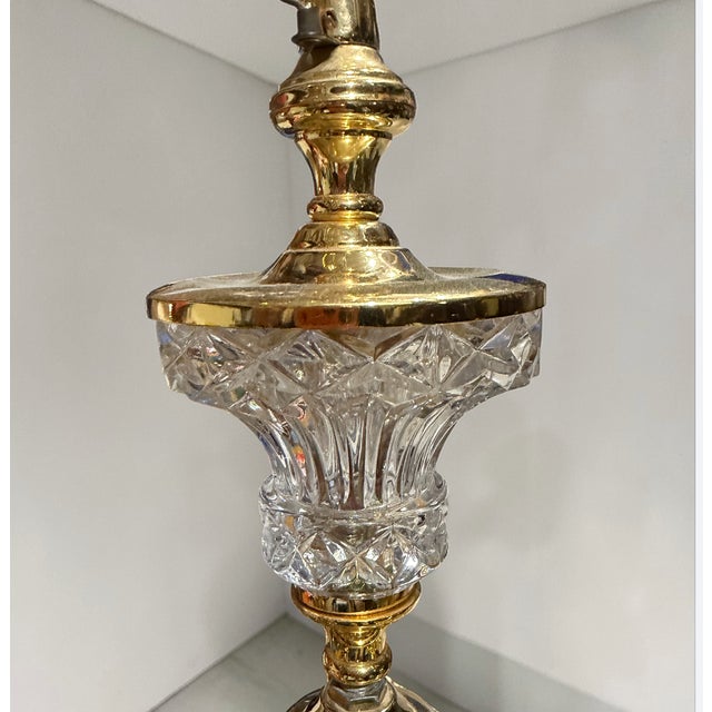 Neoclassical Vintage 21 Light Polished Brass Neoclassical Chandelier For Sale - Image 3 of 6
