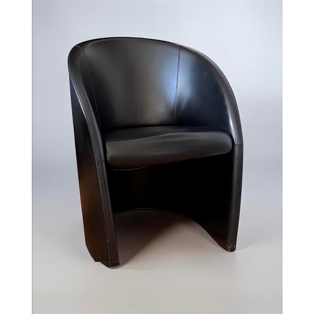 Black Italian Postmodern Club Chair in Black Pelle Frau Leather by Massimo & Lella Vignelli for Poltrona Frau, Italy, 1989 For Sale - Image 8 of 8