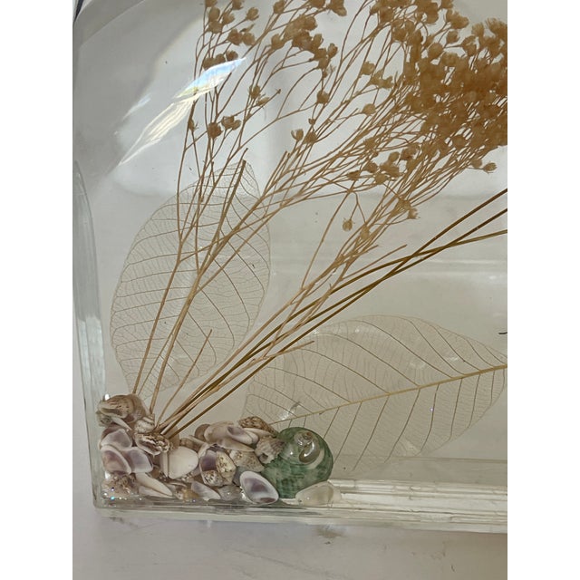 Mid-Century Modern 1950s Lucite Bathroom Set With Sea Shells Tissue Cover Box For Sale - Image 3 of 6