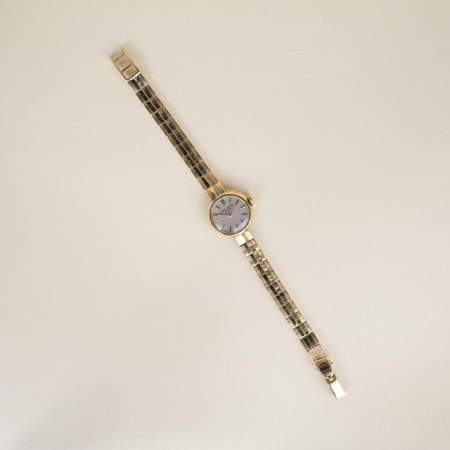 Modern 1950s Patek Philippe Silver Satin Dial on 18k Gold For Sale - Image 3 of 6