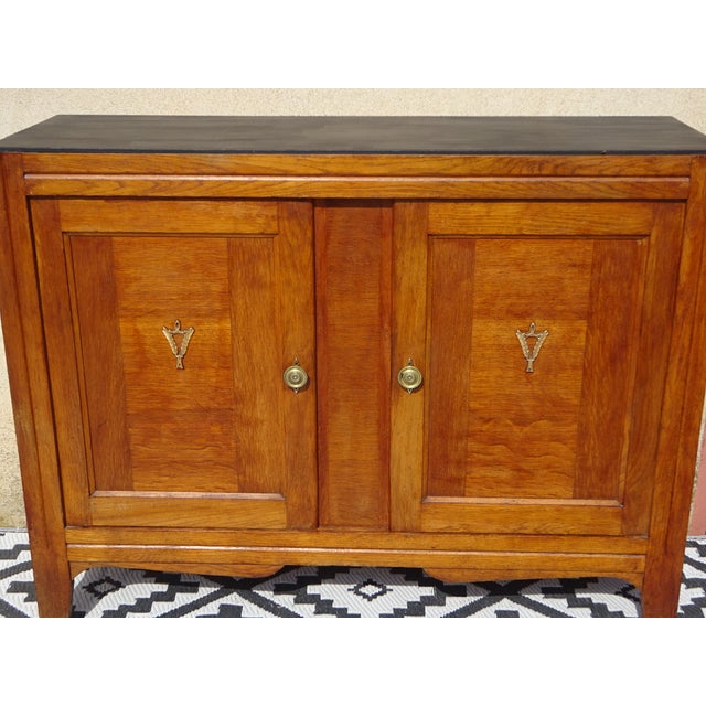Mid-Century Modern Vintage Oak and Veneer Sideboard with Gilt Handles, 1950s For Sale - Image 3 of 18